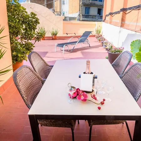 Centrico Atico Con Terraza Privada 巴塞罗那